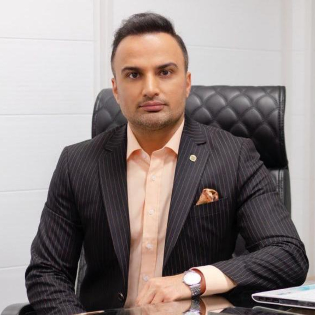 دکتر پارسا عزیزی